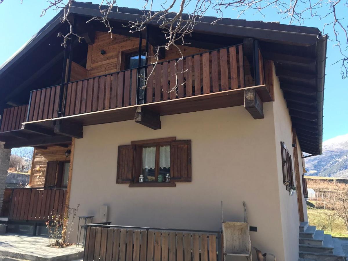 A Casa Da Elide Hotel Aymavilles Kültér fotó