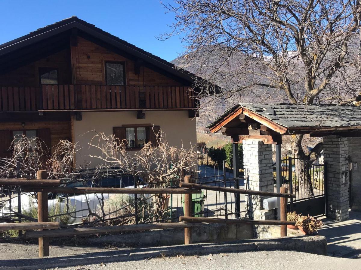 A Casa Da Elide Hotel Aymavilles Kültér fotó