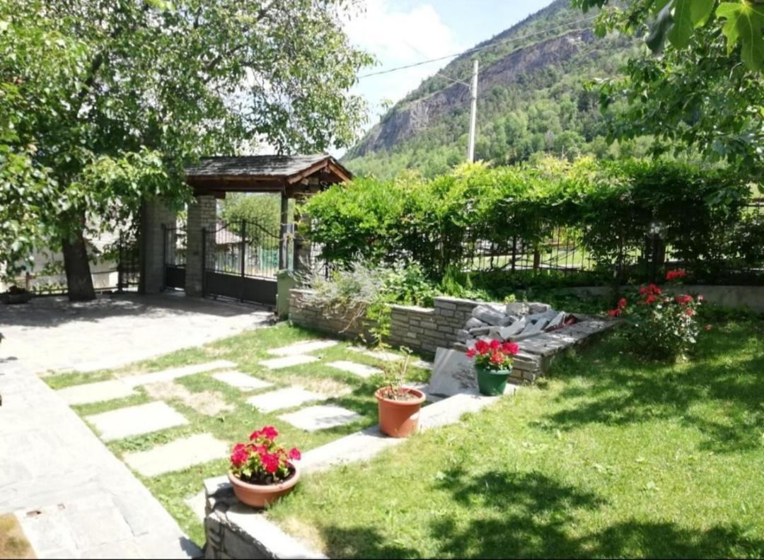 A Casa Da Elide Hotel Aymavilles Kültér fotó